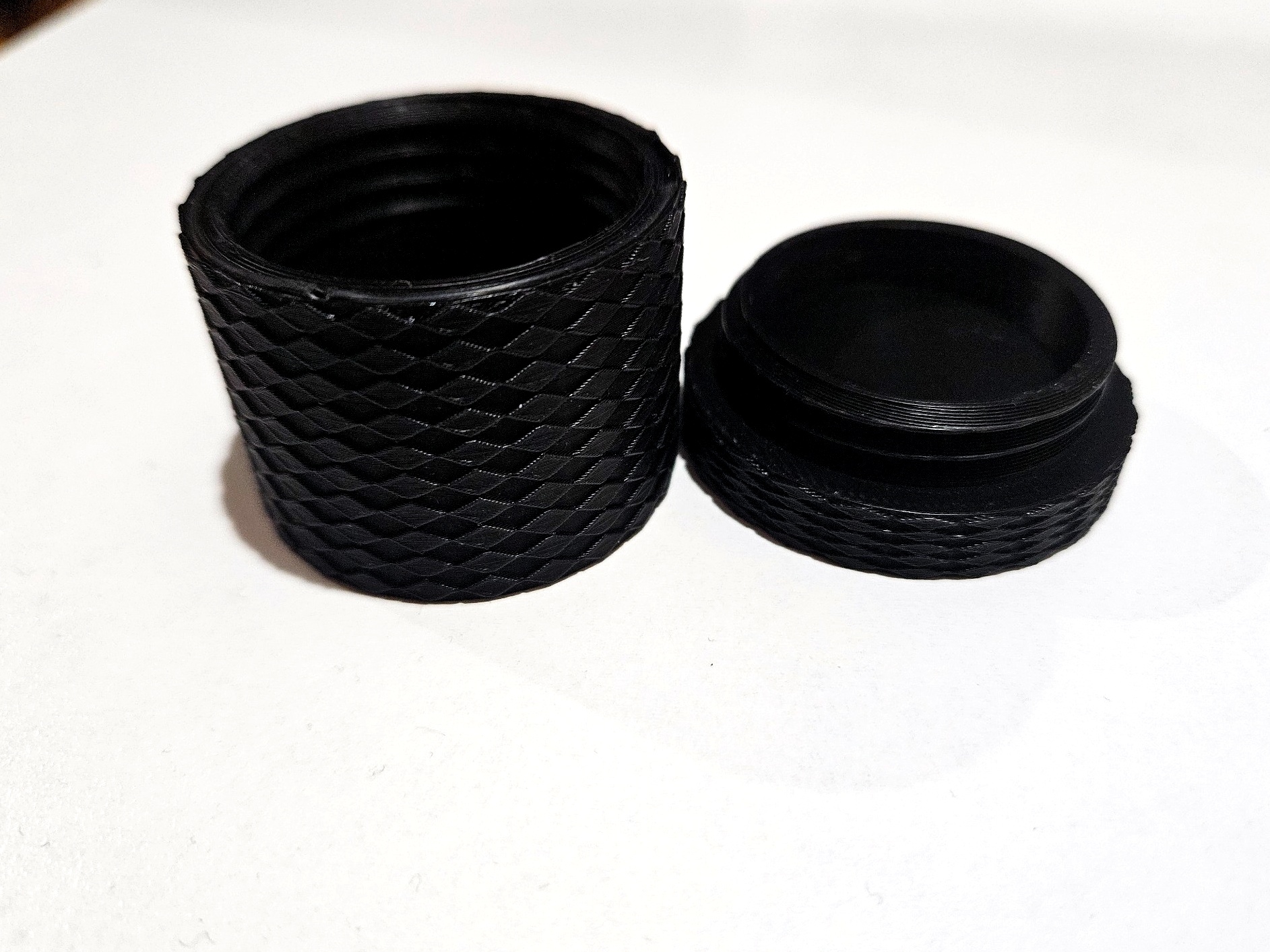 Threaded Container gallery image 1